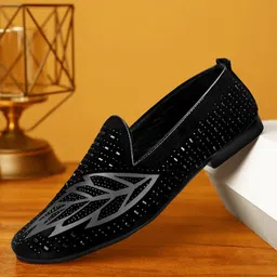 robbie jones Embroider party Wedding Ethnic Shoes For Men Jutis For Men image 1