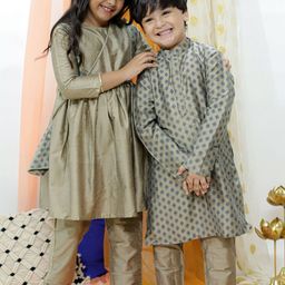 VASTRAMAY Girls Ethnic Motifs Printed Round Neck A-Line Kurta & Trousers With Potli Bag-picture-23
