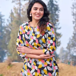 miss rekha Women Night Suit Set Maroon Printed image 4