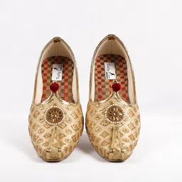 thirsty crow Royal Copper Chikankari Jutti - Modern Gentlemen’s Choice Jutis For Men image 2