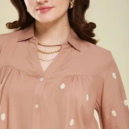 j turritopsis Women Regular Fit Embroidered Casual Shirt image 5