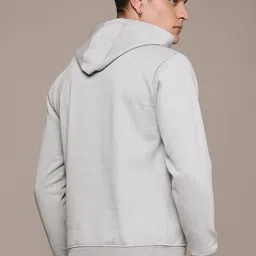 roadster Men Full Sleeve Solid Sweatshirt image 5