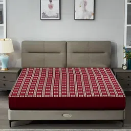 DREAM CARE Red & White Checked Breathable Mattress Protector image 2
