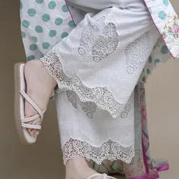 shoetopia Women Flats Sandal image 3