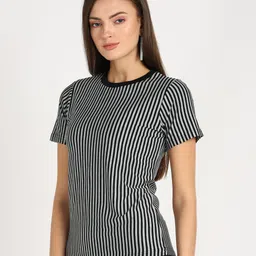 shashvi Women Printed Round Neck Polyester Multicolor T-Shirt image 3