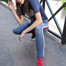 Tokyo Talkies Women Blue Super Skinny Fit Mid-Rise Clean Look Stretchable Cropped Jeans-image-87