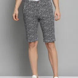 SHOWOFF Men Floral Printed Cotton Knee Length Shorts-image-98