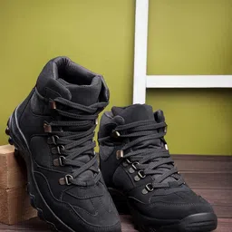 UNISTAR Men Mid Top Felt Hiking Boots image 1