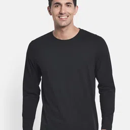 METTLE Men Black Applique T-shirt-picture-17