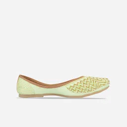 DESI COLOUR Women Embellished Ethnic Mojaris-picture-41