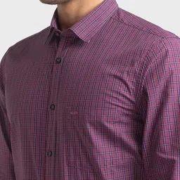 ColorPlus Men Violet Tailored Fit Checked Casual Shirt image 5