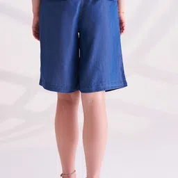 B.Copenhagen Women Loose Fit High-Rise Shorts image 2