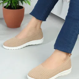 Carlton London sports Women Textured Ballerinas image 4