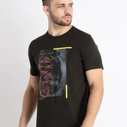 Status Quo Graphic Printed Cotton T-shirt image 3