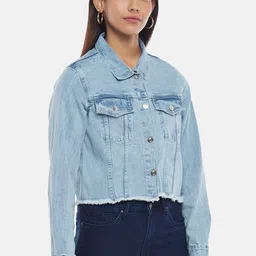 People Women Blue Washed Crop Denim Jacket image 2