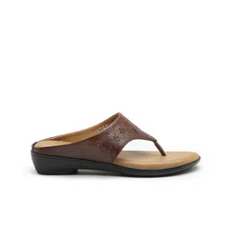 AROOM Women Textured T-Strap Flats image 5