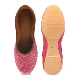 DESI COLOUR Women Pink Ethnic Mojaris Flats image 4
