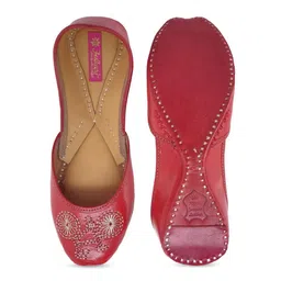 Fulkari Women Red Embellished Mojaris Flats image 3