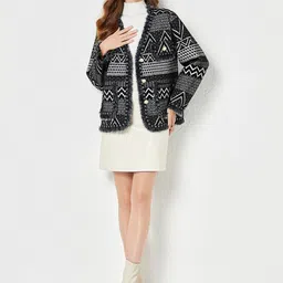 JC Collection Self-Designed V-Neck Overcoat image 5