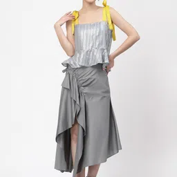 LELA Women Grey Solid Midi Skirt image 3