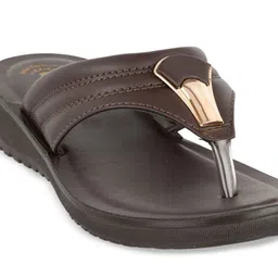 Inblu Textured Buckled Lightweight Anti-Skid Open Toe Flats image 5