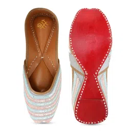 House of Pataudi Embellished Ethnic Mojaris image 2