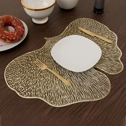 Kuber Industries 4 Pieces Beige Butterfly Shaped Table Placemats image 4