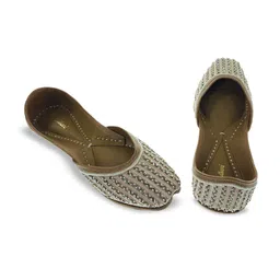 Fulkari Embellished Round Toe Leather Mojaris image 2