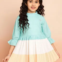 BAESD Bell Sleeve Accordion Pleats Top-picture-31