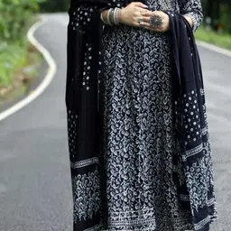 haritwal Printed Kurta, Palazzo & Dupatta Set image 3