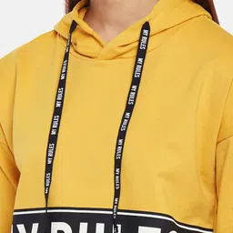 People Women Yellow Printed Sweatshirt image 3