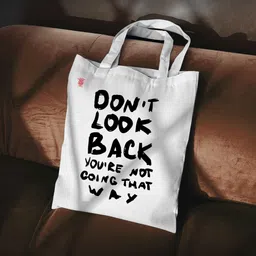 zori Women White Tote image 5
