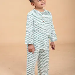 BAESD Boys Pack Of 2 Conversational Printed Pure Cotton Night Suits image 2