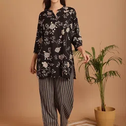Indreams Floral Printed Band Collar Pure Cotton Night Suit-picture-33