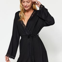 Trendyol V-Neck Lace Robe-picture-15