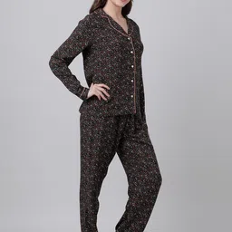 mackly Floral Printed Lapel Collar Long Sleeves Night suit image 4