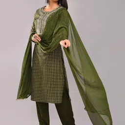 SHOOLIN Ethnic Motifs Embroidered Empire Mirror Work Straight Kurta Set image 4