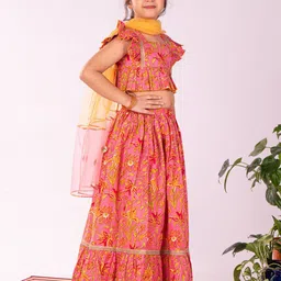 VASTRAMAY Girls Printed Ready to Wear Lehenga & Blouse With Dupatta image 4