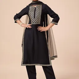House of Pataudi Embroidered Round Neck Three-Quarter Sleeves Kurta Trouser & Dupatta Set image 5