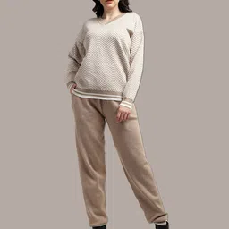 iki chic Printed Sweatshirt & Joggers-picture-39