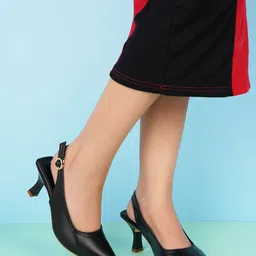 Bella Rosa Pointed Toe Kitten Pumps image 3