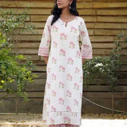 Women Cotton Blend Kurta Pant Set-image-17