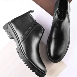 roadster Chelsea Boots For Men-picture-17