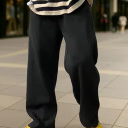 wevok wear Men Relaxed Black Cotton Blend Trousers-picture-14