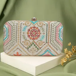 ia enterprises Casual Multicolor Clutch-picture-20