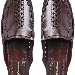 kolhapuri Men Sandal image 4