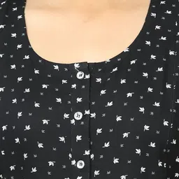 9shines Label Ethnic Motifs Printed Round Neck Gathered Maternity A-Line Midi Dress image 3