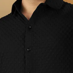 vebnor Men Regular Fit Self Design Spread Collar Casual Shirt image 3