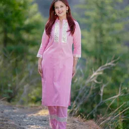 madarwa Women Pure Cotton Kurti Pant Dupatta Set image 4