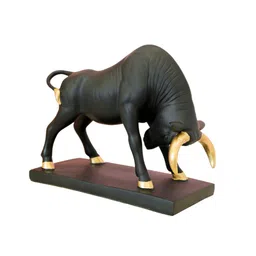 viivaz Black Polyresin Majestic Charging Bull image 2